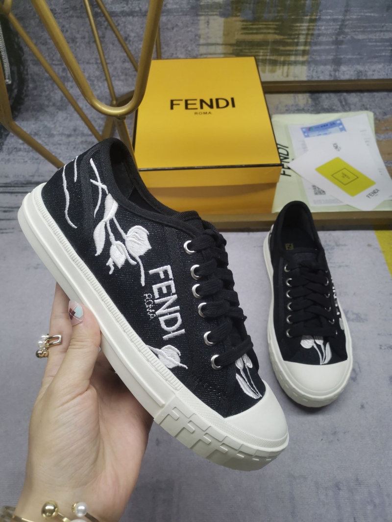 F**di casual shoes